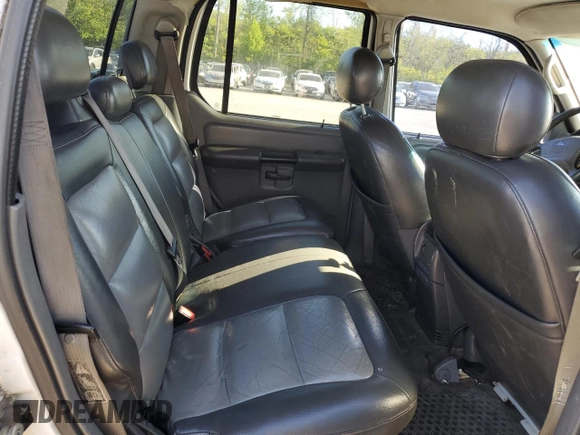 2004 Ford Explorer Sport Trac XLS с VIN 1FMZU67K84UA83242, выставлен на аукционе Copart как лот 50151004 с пробегом Не указан миль и Списание • Salvage title. История ставок и продаж доступна на DreamBid. Изображение 11.