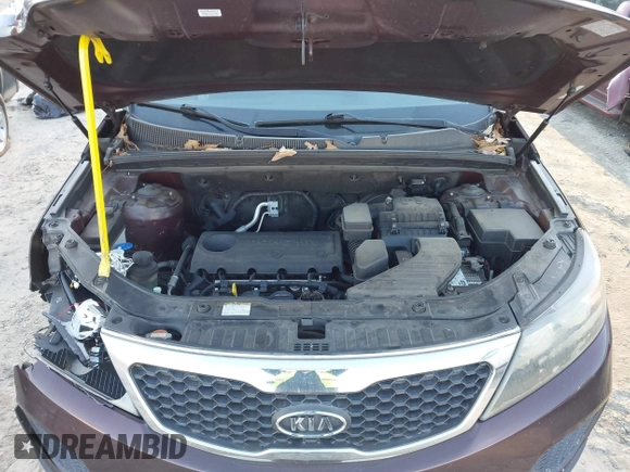2012 Kia Sorento LX z VIN 5XYKT3A15CG203294, wystawiony jako IAAI lot #41339207 z przebiegiem 122 141 mil mil oraz . Historia ofert i sprzedaży dostępna na DreamBid. Obrazek 9.