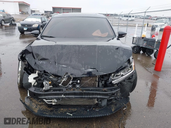 2017 Volkswagen Passat SE z VIN 1VWGT7A32HC017669, wystawiony jako IAAI lot #41938824 z przebiegiem 122 323 mil mil oraz . Historia ofert i sprzedaży dostępna na DreamBid. Obrazek 12.