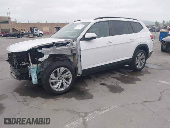 2022 Volkswagen Atlas SE with VIN 1V2WR2CA2NC517904, listed as a IAAI auction lot 42110920 with 34,799 mi miles and . Bid and sale history available at DreamBid. Image 18.
