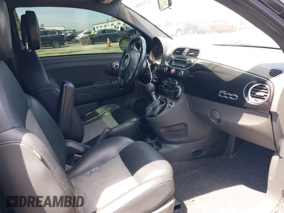 2012 FIAT 500 Sport z VIN 3C3CFFBR2CT270465, wystawiony jako IAAI lot #42334564 z przebiegiem 156 469 mil mil oraz . Historia ofert i sprzedaży dostępna na DreamBid. Obrazek 5.