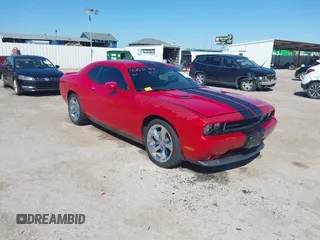 2012 Dodge Challenger R/T z VIN 2C3CDYBT0CH105374, wystawiony jako IAAI lot #42071784 z przebiegiem 97 796 mil mil oraz . Historia ofert i sprzedaży dostępna na DreamBid. Obrazek 1.