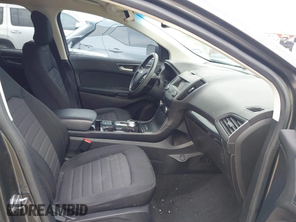 2019 Ford Edge SE with VIN 2FMPK3G98KBC50968, listed as a IAAI auction lot 42200113 with 55,752 mi miles and . Bid and sale history available at DreamBid. Image 5.