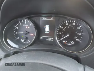 2017 Nissan Rogue SL z VIN 5N1AT2MT8HC867339, wystawiony jako IAAI lot #40955179 z przebiegiem 138 769 mil mil oraz . Historia ofert i sprzedaży dostępna na DreamBid. Obrazek 7.