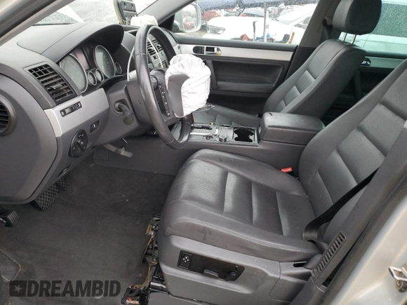 2008 Volkswagen Touareg V6 с VIN WVGBE77L78D067570, выставлен на аукционе Copart как лот 45532475 с пробегом Не указан миль и Списание • Salvage title. История ставок и продаж доступна на DreamBid. Изображение 7.