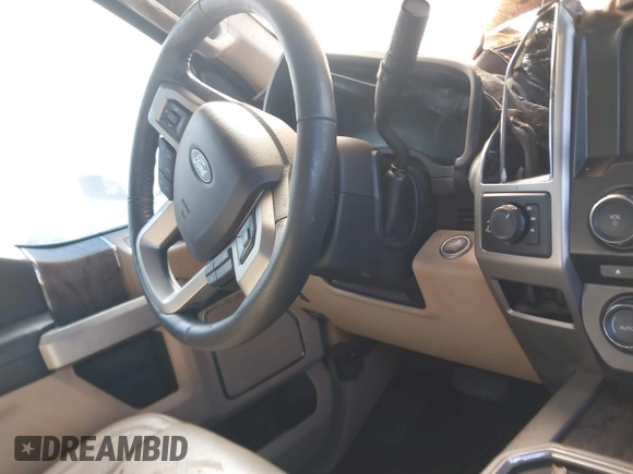 2018 Ford Super Duty F-250 SRW XL with VIN 1FT7W2BT2JEB68095, listed as a IAAI auction lot 41643844 with 1 mi miles. Bid and sale history available at carsss.com. Image 13.