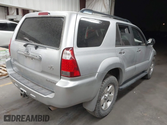 2008 Toyota 4Runner SR5 with VIN JTEZU14R58K011954, listed as a IAAI auction lot 41750443 with 262,787 mi miles. Bid and sale history available at carsss.com. Image 4.