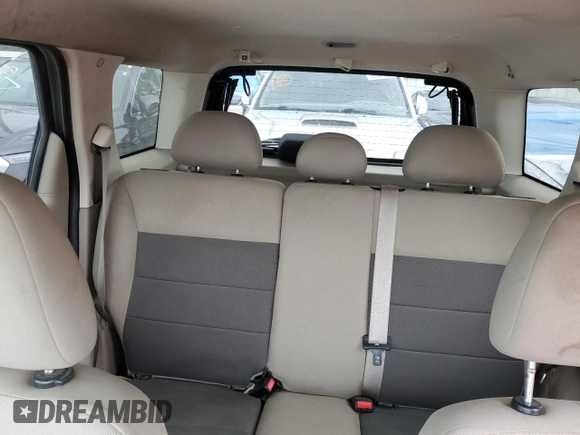 2008 Ford Escape XLT with VIN 1FMCU93128KA16982, listed as a Copart auction lot 58674645 with 214,331 mi miles and Salvage title. Bid and sale history available at DreamBid. Image 10.