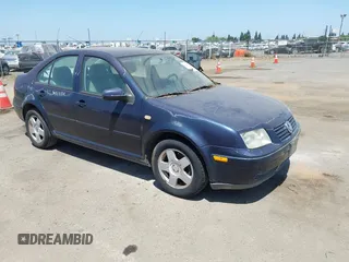 1999 Volkswagen Jetta z VIN 3VWSC29M2XM093853, wystawiony jako IAAI lot #42498483 z przebiegiem 207 241 mil mil oraz . Historia ofert i sprzedaży dostępna na DreamBid. Obrazek 1.