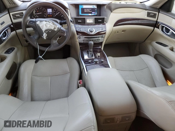 2018 Infiniti Q70 Luxe with VIN JN1BY1AR6JM220020, listed as a Copart auction lot 85592334 with 39,494 mi miles and Salvage title. Bid and sale history available at DreamBid. Image 8.