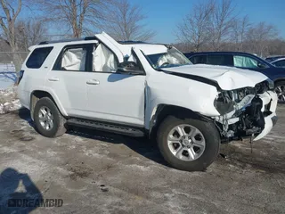 2022 Toyota 4Runner SR5 Premium with VIN JTENU5JR0N6058842, listed as a IAAI auction lot 41405515 with 27,480 mi miles. Bid and sale history available at carsss.com. Image 1.