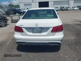 2014 Mercedes-Benz E 350 Sport with VIN WDDHF5KB2EA901598, listed as a IAAI auction lot 42521799 with 187,134 mi miles and . Bid and sale history available at DreamBid. Image 16.