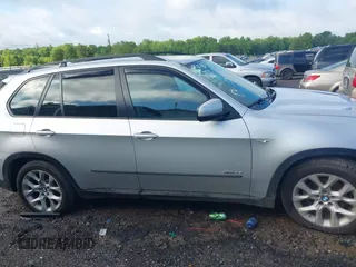 2012 BMW X5 35i z VIN 5UXZV4C56CL749457, wystawiony jako IAAI lot #42250854 z przebiegiem 153 968 mil mil oraz . Historia ofert i sprzedaży dostępna na DreamBid. Obrazek 14.