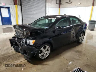 2012 Chevrolet Sonic LT z VIN 1G1JC5SHXC4142552, wystawiony jako Copart lot #44557255 z przebiegiem 135 871 mil mil oraz Szkoda całkowita • Salvage title. Historia ofert i sprzedaży dostępna na DreamBid. Obrazek 1.