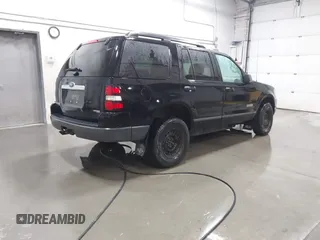 2006 Ford Explorer XLS z VIN 1FMEU72E66UB14206, wystawiony jako IAAI lot #41643512 z przebiegiem 126 994 mil mil oraz . Historia ofert i sprzedaży dostępna na DreamBid. Obrazek 4.