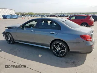 2019 Mercedes-Benz E 300 with VIN WDDZF4JB9KA528927, listed as a Copart auction lot 50845635 with 80,106 mi miles and Salvage Title. Bid and sale history available at DreamBid. Image 2.