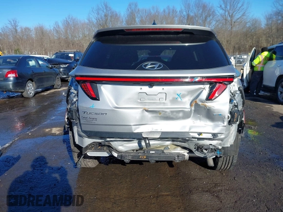 2022 Hyundai Tucson SEL with VIN 5NMJBCAEXNH025957, listed as a IAAI auction lot 41636130 with 40,804 mi miles and . Bid and sale history available at carsss.com. Image 6.