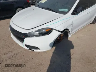 2015 Dodge Dart SXT z VIN 1C3CDFBB9FD422292, wystawiony jako IAAI lot #40517221 z przebiegiem 134 496 mil mil oraz . Historia ofert i sprzedaży dostępna na DreamBid. Obrazek 6.
