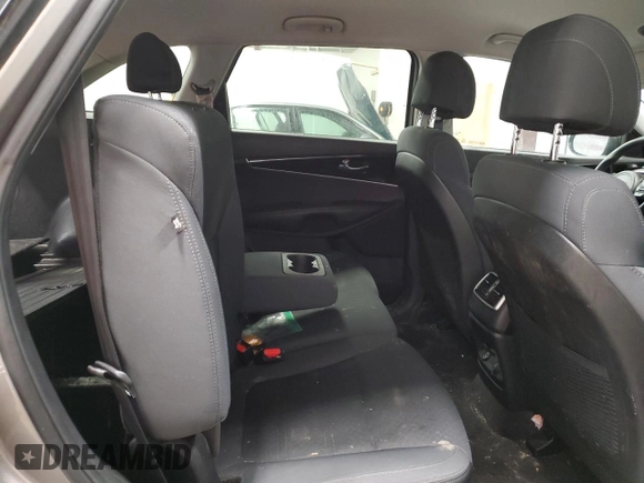 2017 Kia Sorento LX with VIN 5XYPGDA33HG296938, listed as a Copart auction lot 47851125 with 119,784 mi miles and Salvage Title. Bid and sale history available at DreamBid. Image 11.