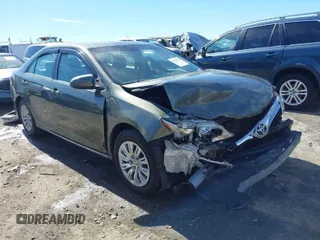 2013 Toyota Camry L with VIN 4T4BF1FK8DR280756, listed as a IAAI auction lot 41699710 with 200,466 mi miles. Bid and sale history available at carsss.com. Image 1.