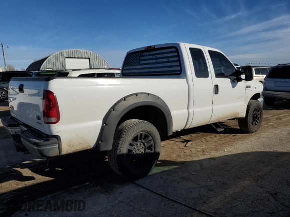 2003 Ford Super Duty F-250 XL with VIN 1FTNX20SX3EB23150, listed as a Copart auction lot 82115544 with 173,624 mi miles and Salvage Title. Bid and sale history available at carsss.com. Image 3.