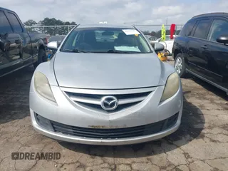 2010 Mazda 6 i Sport with VIN 1YVHZ8BH6A5M46582, listed as a IAAI auction lot 41783747 with 211,764 mi miles. Bid and sale history available at carsss.com. Image 12.