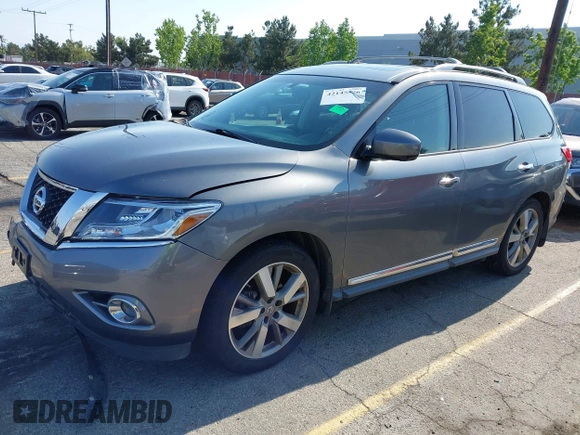 2015 Nissan Pathfinder Platinum with VIN 5N1AR2MN8FC693981, listed as a IAAI auction lot 42145556 with 161,142 mi miles and . Bid and sale history available at DreamBid. Image 2.