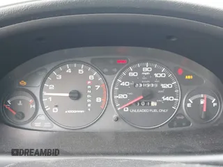 2001 Acura Integra LS z VIN JH4DB76581S000937, wystawiony jako IAAI lot #42361439 z przebiegiem 231 586 mil mil oraz . Historia ofert i sprzedaży dostępna na DreamBid. Obrazek 7.