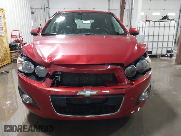 2013 Chevrolet Sonic LT with VIN 1G1JC6SH1D4116946, listed as a IAAI auction lot 41562425 with 116,815 mi miles. Bid and sale history available at carsss.com. Image 6.
