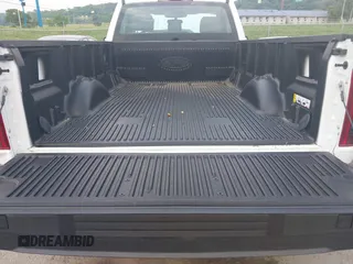 2024 Ford F-150 XL z VIN 1FTMF1KP3RKF57535, wystawiony jako IAAI lot #42477026 z przebiegiem 1 781 mil mil oraz . Historia ofert i sprzedaży dostępna na DreamBid. Obrazek 17.