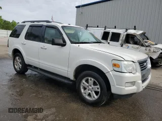 2010 Ford Explorer XLT z VIN 1FMEU6DE2AUA60922, wystawiony jako Copart lot #53332555 z przebiegiem 239 061 mil mil oraz Szkoda całkowita • Salvage title. Historia ofert i sprzedaży dostępna na DreamBid. Obrazek 4.
