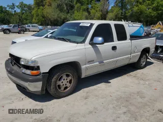 2000 Chevrolet Silverado 1500 LS with VIN 2GCEC19TXY1352809, listed as a Copart auction lot 50543745 with 364,335 mi miles and Salvage Title. Bid and sale history available at carsss.com. Image 1.