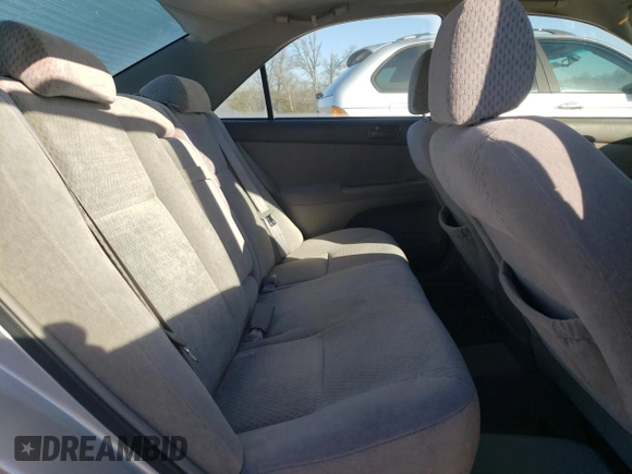 2004 Toyota Camry LE with VIN 4T1BE32KX4U841134, listed as a Copart auction lot 48545975 with 173,697 mi miles and Salvage Title. Bid and sale history available at DreamBid. Image 10.