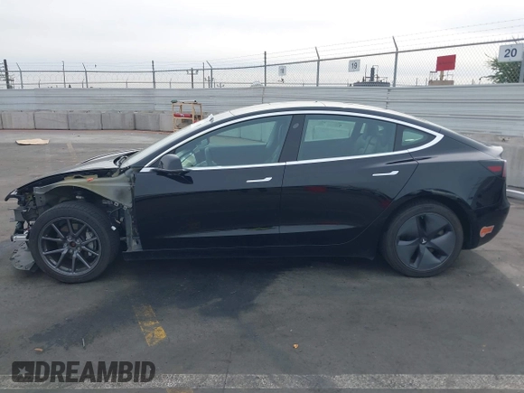 2020 Tesla Model 3 Long Range z VIN 5YJ3E1EB0LF600098, wystawiony jako IAAI lot #41071258 z przebiegiem 149 939 mil mil oraz . Historia ofert i sprzedaży dostępna na DreamBid. Obrazek 15.