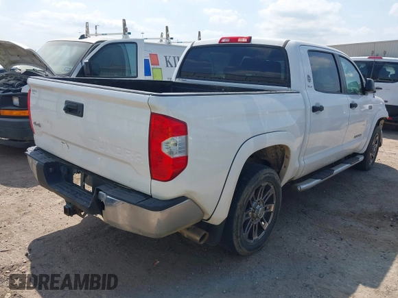 2016 Toyota Tundra SR5 z VIN 5TFDW5F18GX550786, wystawiony jako IAAI lot #42055381 z przebiegiem 168 815 mil mil oraz . Historia ofert i sprzedaży dostępna na DreamBid. Obrazek 4.