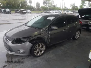 2014 Ford Focus SE with VIN 1FADP3K28EL167909, listed as a IAAI auction lot 41747128 with 239,780 mi miles. Bid and sale history available at carsss.com. Image 18.