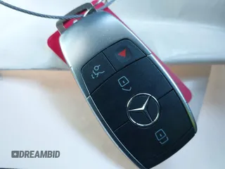 2020 Mercedes-Benz GLC 300 z VIN WDC0G8EB4LF716707, wystawiony jako IAAI lot #41695111 z przebiegiem 27 715 mil mil oraz . Historia ofert i sprzedaży dostępna na DreamBid. Obrazek 11.