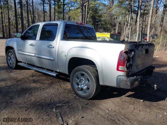 2011 GMC Sierra 1500 SLE with VIN 3GTP1VE08BG303883, listed as a IAAI auction lot 41448142 with 224,788 mi miles. Bid and sale history available at carsss.com. Image 3.