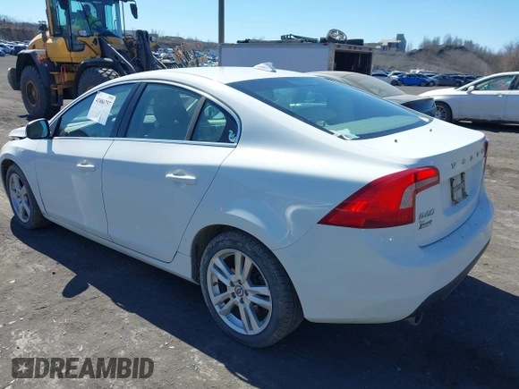 2013 Volvo S60 T5 with VIN YV1612FHXD2192600, listed as a IAAI auction lot 41886757 with 144,249 mi miles. Bid and sale history available at carsss.com. Image 3.