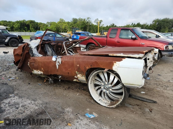1971 Chevrolet Caprice z VIN 164671Y134698, wystawiony jako Copart lot #62913795 z przebiegiem Nie podano mil oraz Nie do naprawy • Non repairable. Historia ofert i sprzedaży dostępna na DreamBid. Obrazek 4.