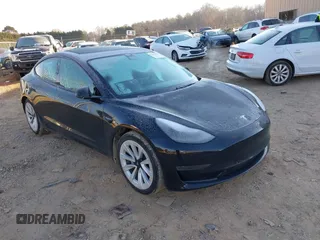 2021 Tesla Model 3 Standard Range Plus z VIN 5YJ3E1EA5MF027577, wystawiony jako IAAI lot #41339691 z przebiegiem 30 370 mil mil oraz . Historia ofert i sprzedaży dostępna na DreamBid. Obrazek 1.