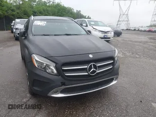 2015 Mercedes-Benz GLA 250 z VIN WDCTG4GB0FJ101026, wystawiony jako IAAI lot #42278818 z przebiegiem 138 453 mil mil oraz . Historia ofert i sprzedaży dostępna na DreamBid. Obrazek 6.