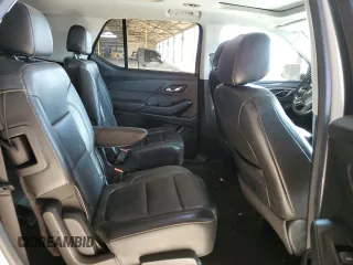 2019 Chevrolet Traverse Premier z VIN 1GNERKKW6KJ175642, wystawiony jako Copart lot #57621745 z przebiegiem 109 562 mil mil oraz Szkoda całkowita • Salvage title. Historia ofert i sprzedaży dostępna na DreamBid. Obrazek 10.