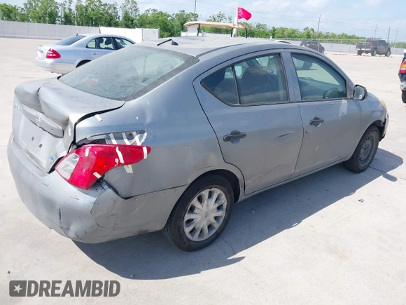 2014 Nissan Versa SV with VIN 3N1CN7AP4EL865246, listed as a IAAI auction lot 42072055 with 189,095 mi miles. Bid and sale history available at carsss.com. Image 4.