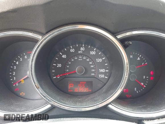 2012 Kia Sorento LX z VIN 5XYKT3A19CG286034, wystawiony jako IAAI lot #42269635 z przebiegiem 163 935 mil mil oraz . Historia ofert i sprzedaży dostępna na DreamBid. Obrazek 7.