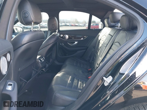 2015 Mercedes-Benz C-Class C 400 with VIN 55SWF6GB8FU009637, listed as a IAAI auction lot 41371322 with 77,248 mi miles. Bid and sale history available at carsss.com. Image 8.