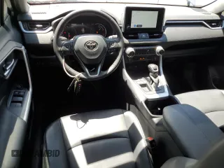 2024 Toyota RAV4 XLE Premium z VIN 2T3C1RFV8RC263882, wystawiony jako Copart lot #63328475 z przebiegiem 11 788 mil mil oraz Szkoda całkowita • Salvage title. Historia ofert i sprzedaży dostępna na DreamBid. Obrazek 8.