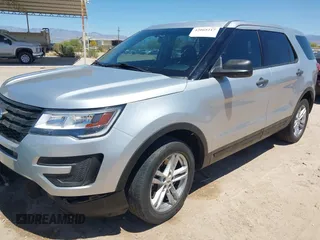 2017 Ford Police Interceptor Utility с VIN 1FM5K8ARXHGB55729, выставлен на аукционе IAAI как лот 42065217 с пробегом 182 237 миль миль и . История ставок и продаж доступна на DreamBid. Изображение 17.