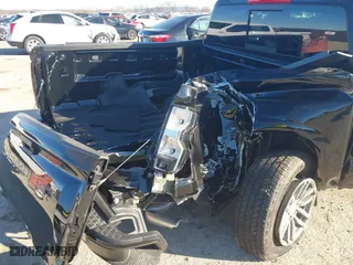 2024 Chevrolet Colorado 2WD LT with VIN 1GCGSCEC7R1215802, listed as a IAAI auction lot 41219540 with 2,659 mi miles. Bid and sale history available at carsss.com. Image 6.