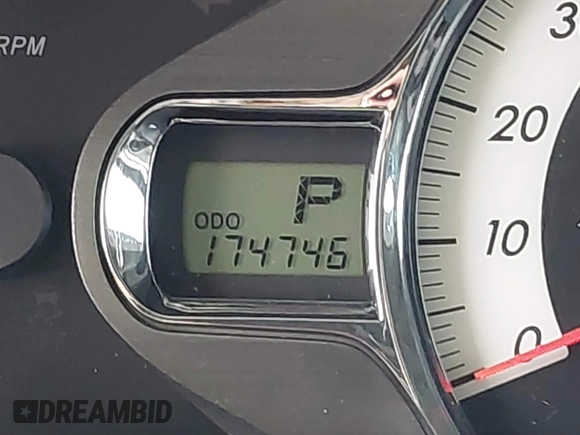 2011 Toyota Sienna SE with VIN 5TDXK3DC6BS113711, listed as a IAAI auction lot 41809910 with 174,746 mi miles. Bid and sale history available at carsss.com. Image 15.